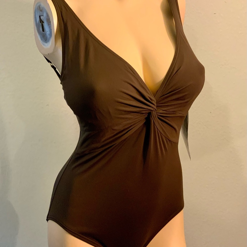 Coco Reef swimsuit one-piece perfection fit bra sized swimwear twist bodice 34C